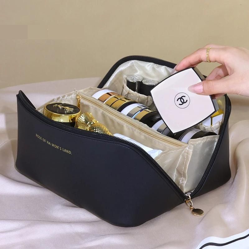 trousse de toilette grande capacité noire ouverte