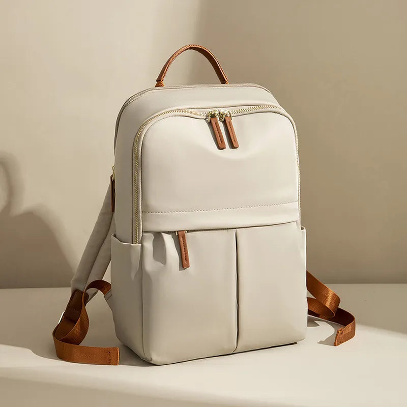 sac à dos de ville pour femme léger couleur beige vue de profil