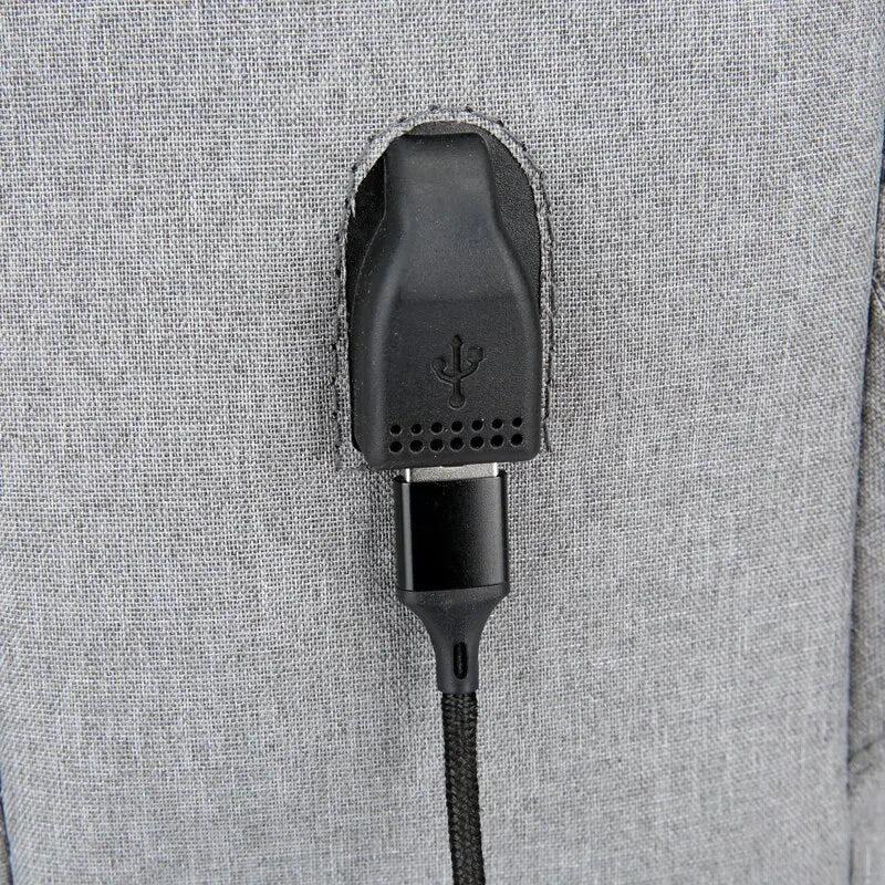 sac à dos ordinateur 15 pouces vue de la prise usb
