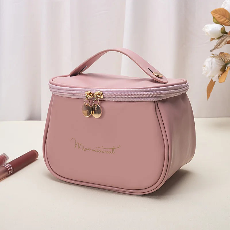 Trousse de Toilette Maquillage coloris rose avec fond