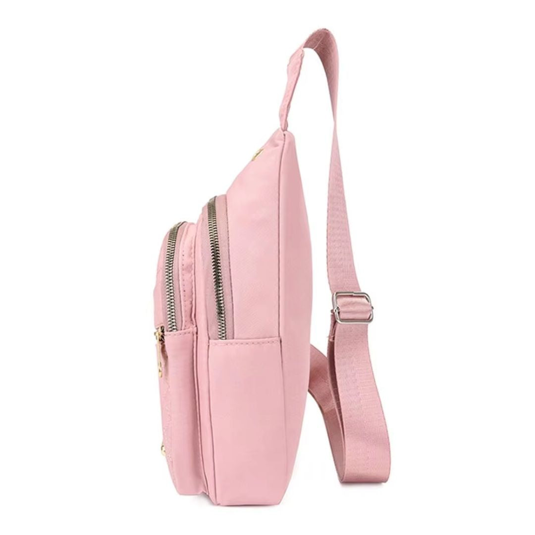 sac banane poitrine femme vue de côté