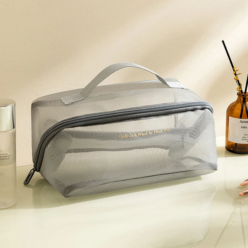 trousse de toilette ouverture grand angle couleur gris