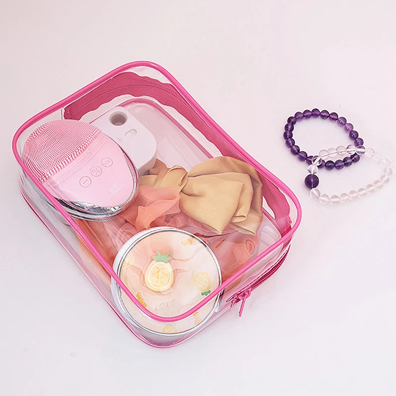 trousse de toilette transparente pour avion vue d'intérieur
