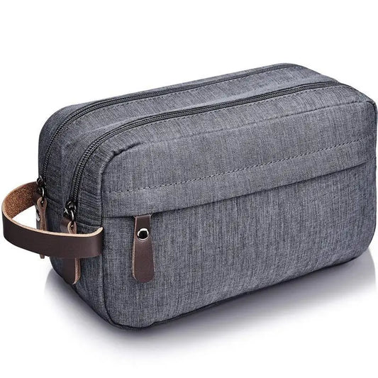 trousse de toilette imperméable pour homme grise vue de profil